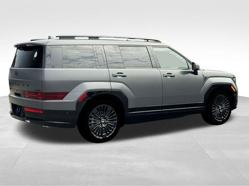 Used 2025 Hyundai Santa Fe Calligraphy image 9