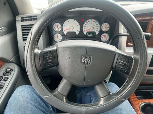 Used 2006 Dodge Ram 3500 Truck Laramie AWD/4WD image 12