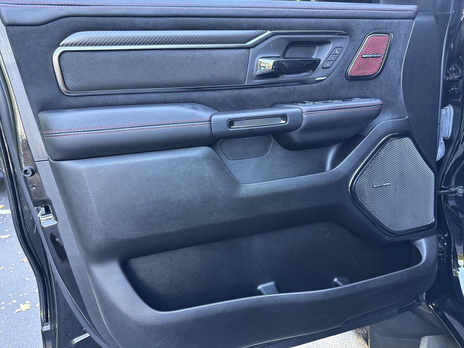 Used 2025 RAM 1500 RHO w/ RHO Level 1 Equipment Group AWD/4WD image 14