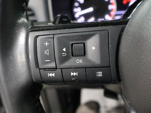 Used 2023 Nissan Rogue SV w/ SV Premium B Package image 37