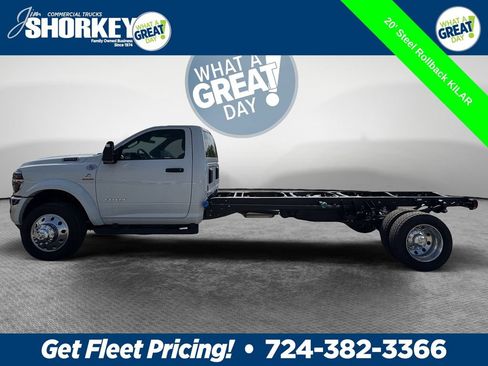 New 2026 RAM 5500 4x4 Regular Cab image 7
