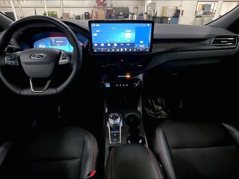 Certified 2025 Ford Escape ST-Line Elite AWD/4WD image 14