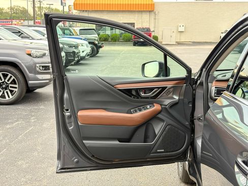 Used 2020 Subaru Outback Touring XT AWD/4WD image 15