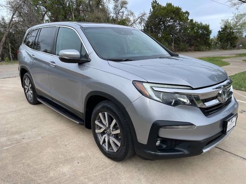 Used 2020 Honda Pilot EX image 1