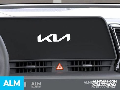 Used 2025 Kia Sportage EX FWD image 23