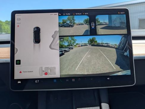 Used 2024 Tesla Model Y Long Range AWD/4WD image 26