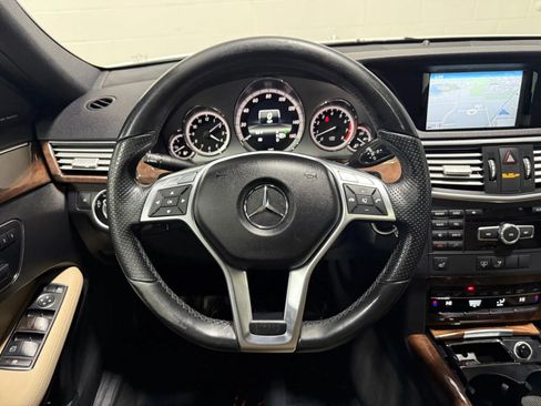 Used 2013 Mercedes-Benz E 350 4MATIC Sedan image 24