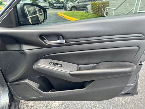 Used 2021 Nissan Altima 2.5 S FWD image 26