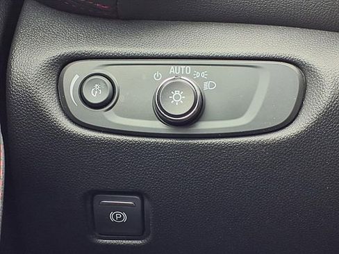 Used 2023 Chevrolet Blazer RS w/ Enhanced Convenience Package image 20