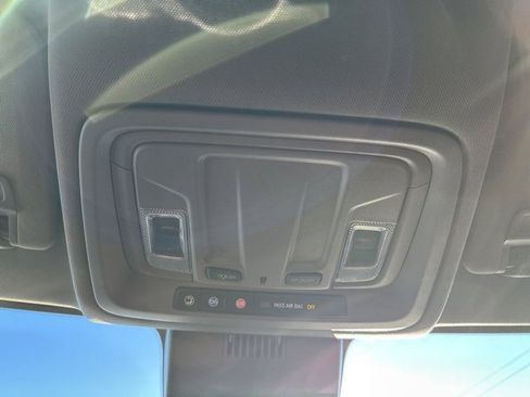 Used 2022 Chevrolet Silverado 1500 Custom image 33