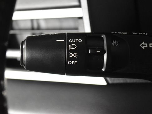 Used 2024 Mitsubishi Outlander SE image 22