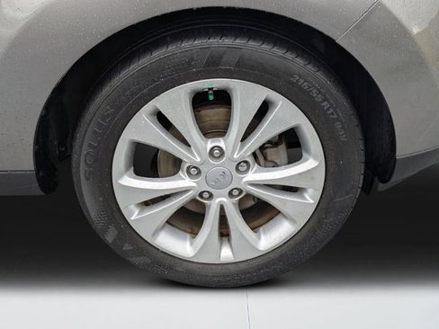 Used 2015 Kia Soul + image 9