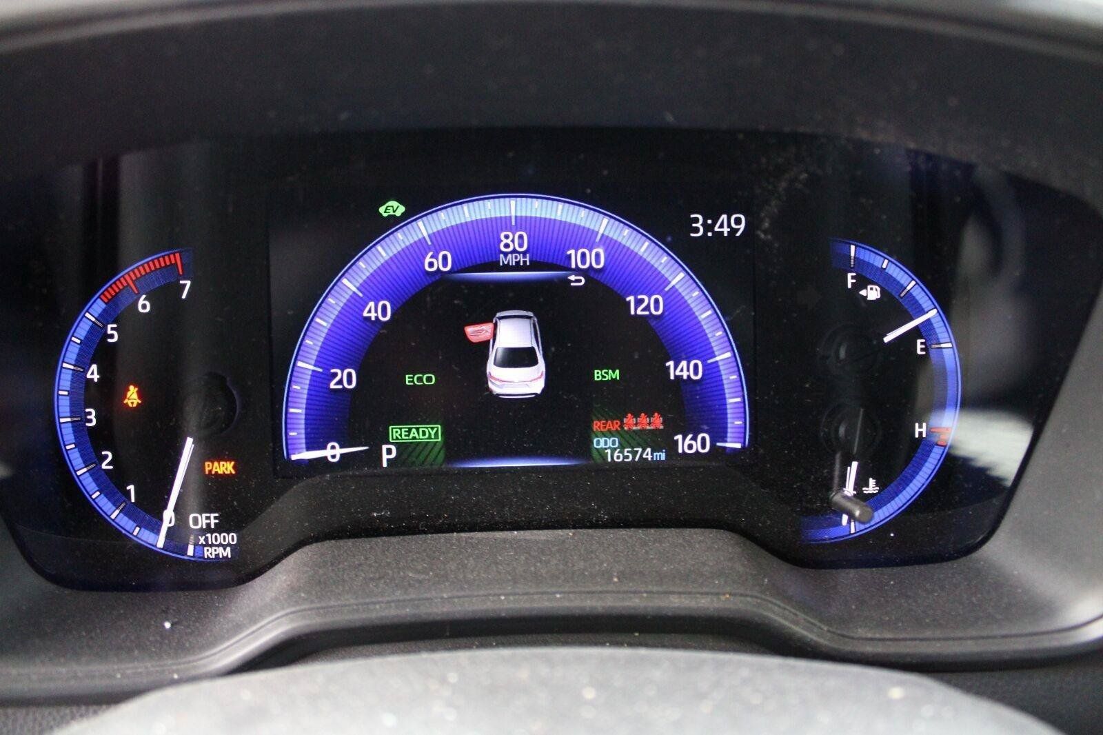 Used 2022 Toyota Corolla LE FWD image 21