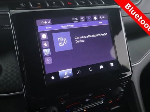 Used 2024 Jeep Grand Cherokee L Laredo w/ Luxury Tech Group I image 5