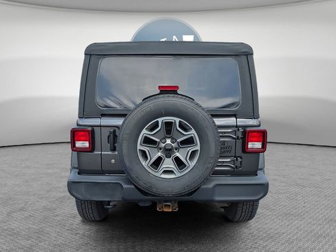 Certified 2021 Jeep Wrangler Sport AWD/4WD image 5