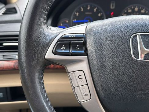 Used 2011 Honda Crosstour EX-L image 25