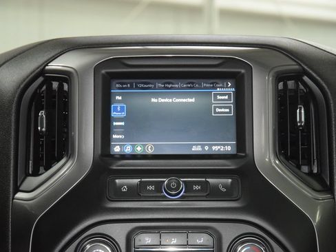 Used 2022 Chevrolet Silverado 2500 Custom w/ Custom Value Package AWD/4WD image 34