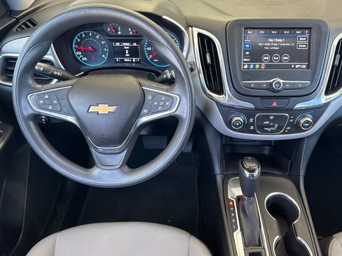 Used 2019 Chevrolet Equinox LS FWD image 14