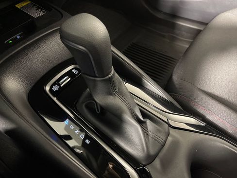 Certified 2025 Toyota Corolla SE FWD image 22