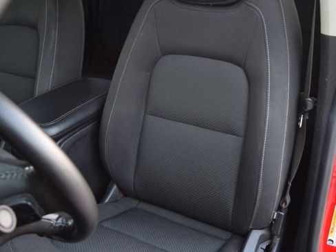 Used 2020 Chevrolet Colorado LT RWD image 3