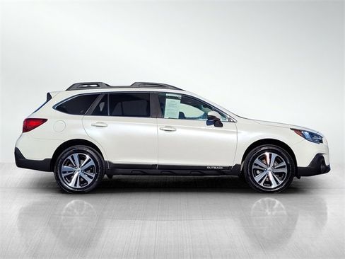 Used 2019 Subaru Outback 2.5i Limited image 4