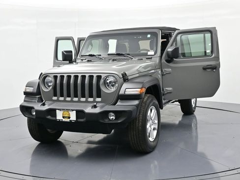 Used 2020 Jeep Wrangler Unlimited Sport S image 24