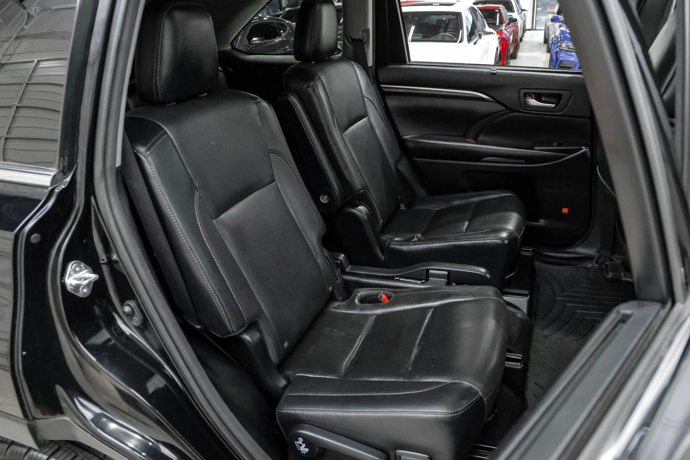 Used 2016 Toyota Highlander Limited Platinum AWD/4WD image 43