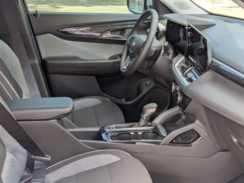 New 2026 Chevrolet TrailBlazer LT w/ Convenience Package FWD image 24