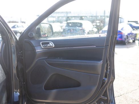 Used 2015 Jeep Grand Cherokee Limited image 39