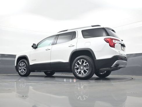Used 2023 GMC Acadia SLT w/ Technology Package AWD/4WD image 40