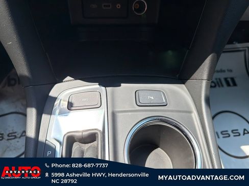 Used 2024 Chevrolet Equinox LT AWD/4WD image 20