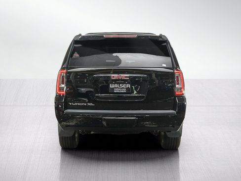 Used 2015 GMC Yukon XL SLT w/ Open Road Package AWD/4WD image 4