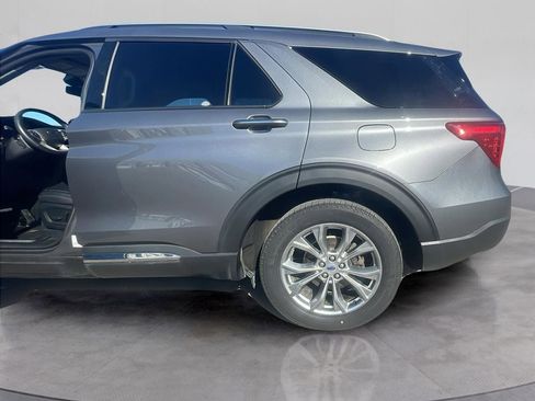 Used 2023 Ford Explorer Limited w/ Limited Technology Package image 24