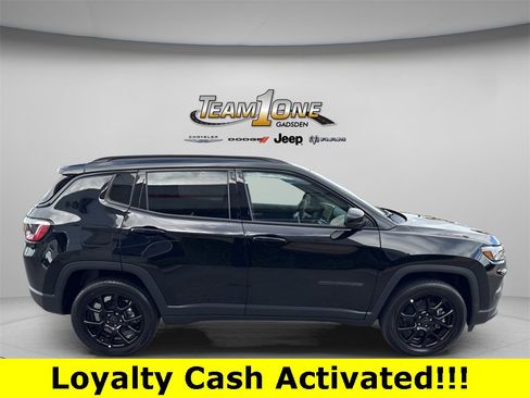New 2026 Jeep Compass Latitude image 8