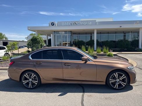 Used 2019 BMW 330i Sedan w/ Premium Package RWD image 4
