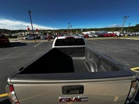Used 2016 GMC Canyon W/T w/ Convenience Package RWD image 9