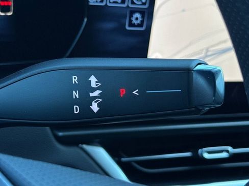 New 2026 Chevrolet Equinox EV LT FWD image 22