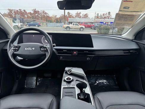 Used 2024 Kia EV6 Light RWD image 19