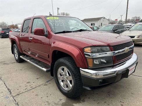 Used 2011 Chevrolet Colorado LT AWD/4WD image 3