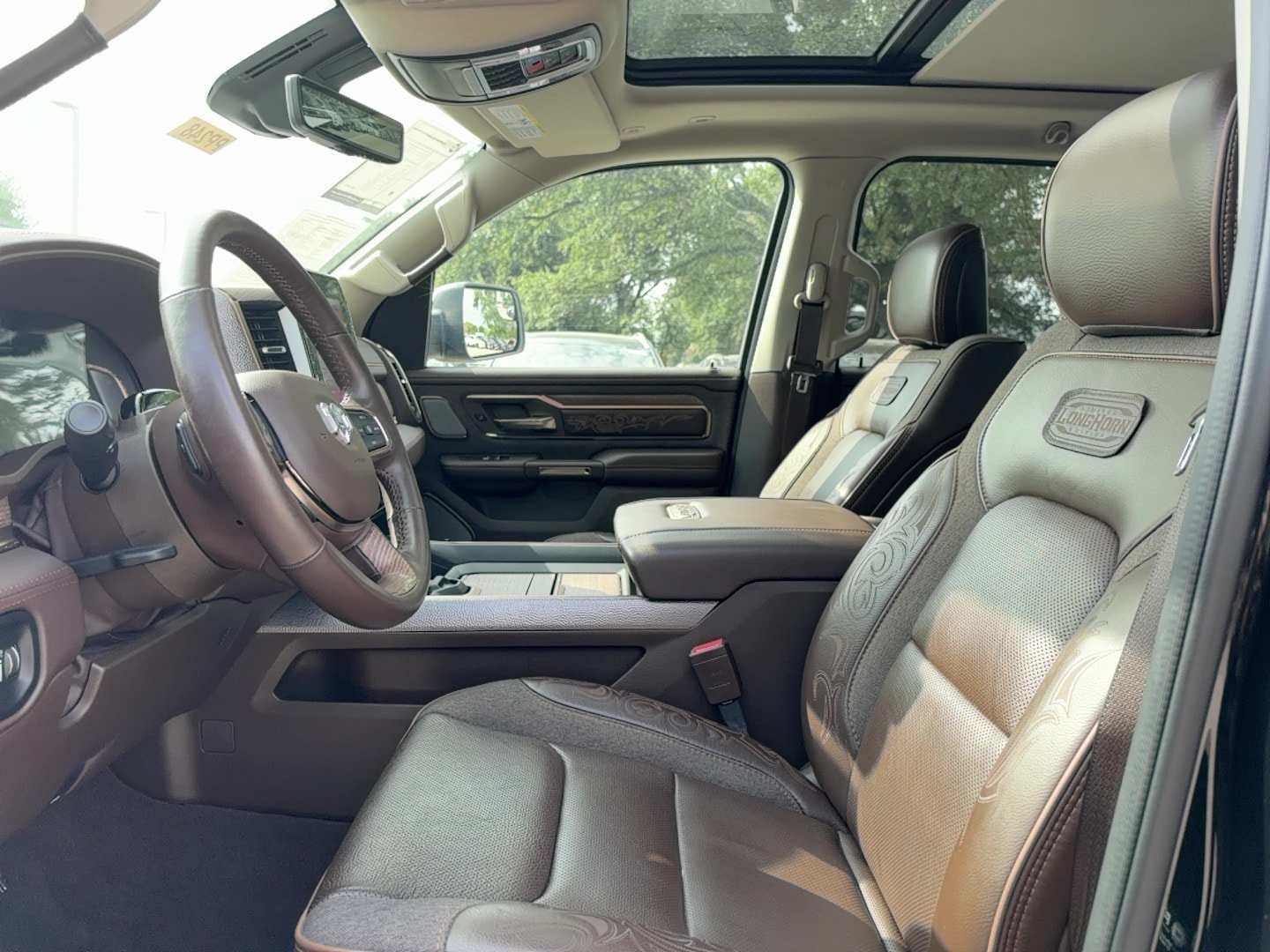 Used 2025 RAM 1500 Limited AWD/4WD image 13
