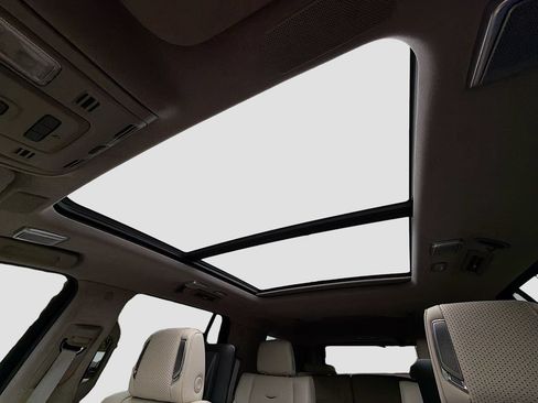 Used 2023 Cadillac Escalade Sport Platinum w/ LPO, ONYX Package AWD/4WD image 26