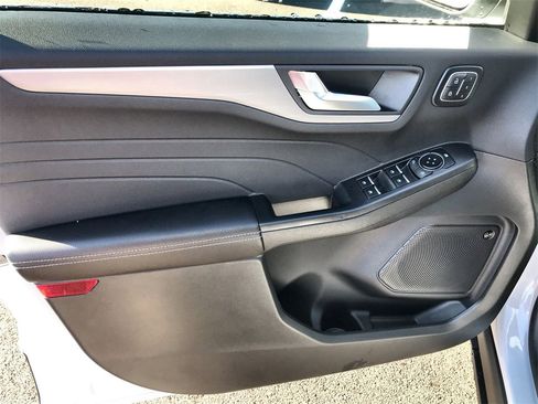 New 2026 Ford Escape Base w/ PHEV Premium Package image 13