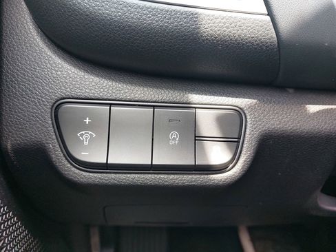 Used 2024 Kia Seltos EX FWD image 24