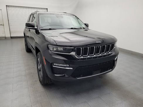 Used 2022 Jeep Grand Cherokee Limited 4xe w/ Luxury Tech Group II AWD/4WD image 14