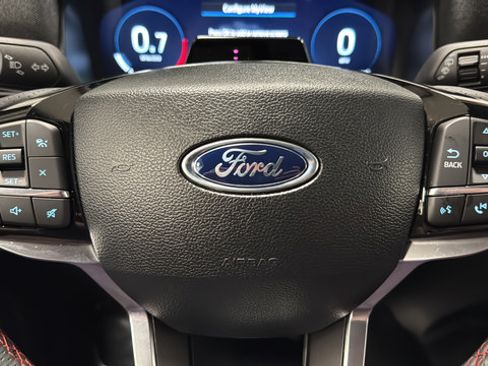 Used 2025 Ford Explorer ST-Line w/ Premium Package AWD/4WD image 17