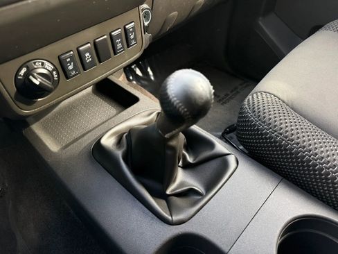 Used 2014 Nissan Xterra PRO-4X w/ Nevada Tow Package image 35