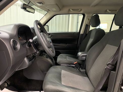 Used 2016 Jeep Patriot Sport w/ Power Value Group AWD/4WD image 17