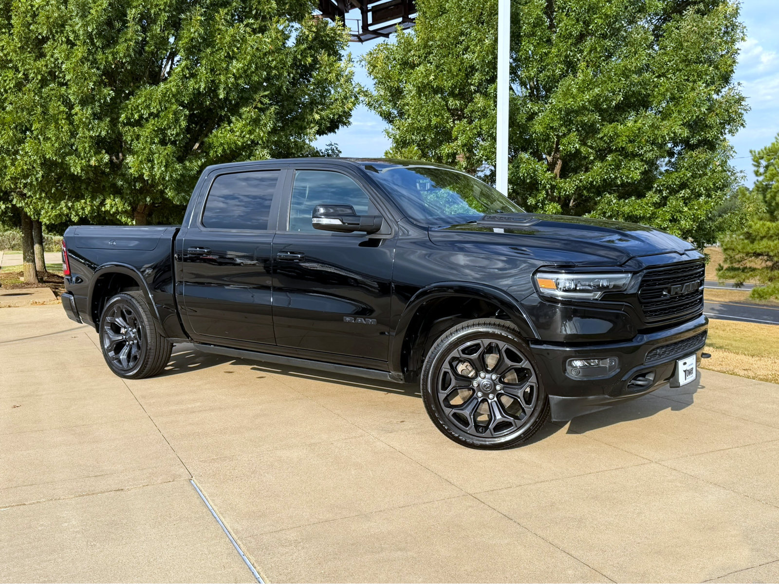 Used 2021 RAM 1500 Limited w/ Night Edition AWD/4WD 360° Tour