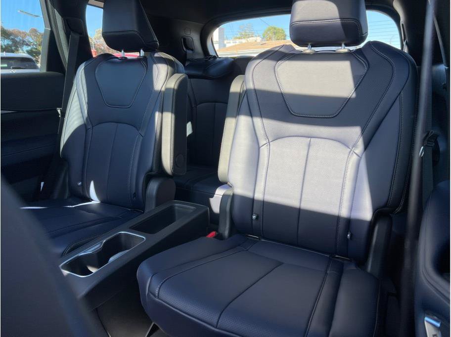 Used 2026 INFINITI QX60 Sport w/ Dark Cargo Package AWD/4WD image 8