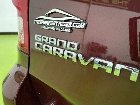 Used 2020 Dodge Grand Caravan SXT image 14